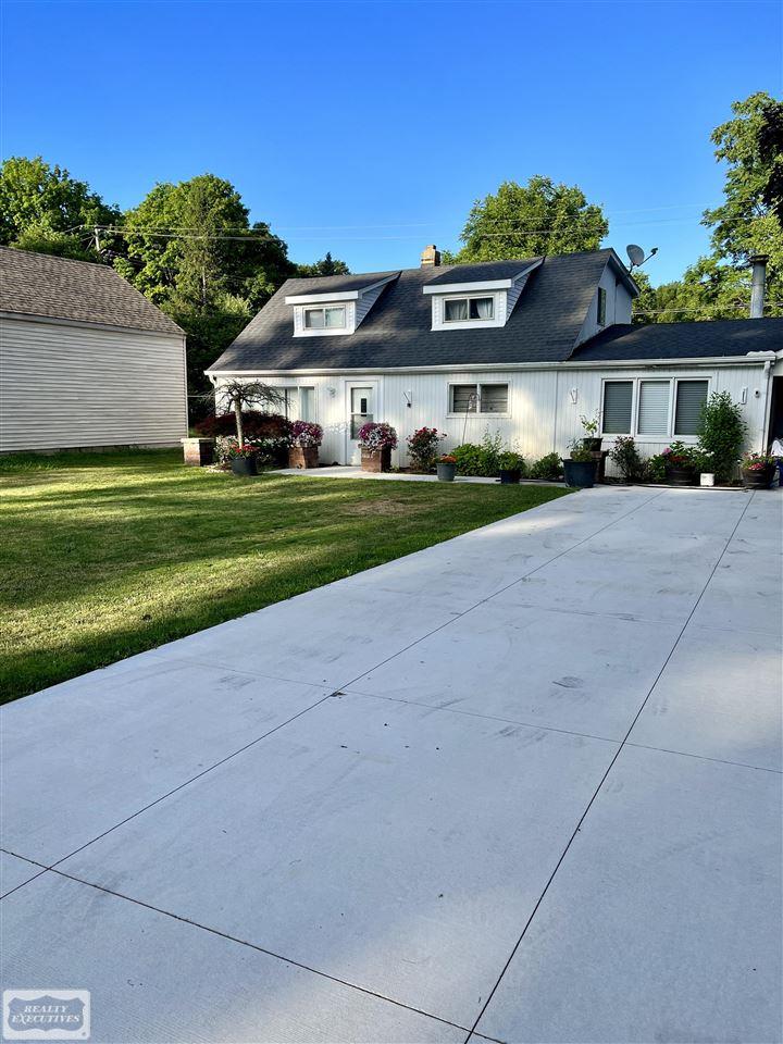 69160 Campground Road Romeo, MI 48065 - Photo 2 of 21