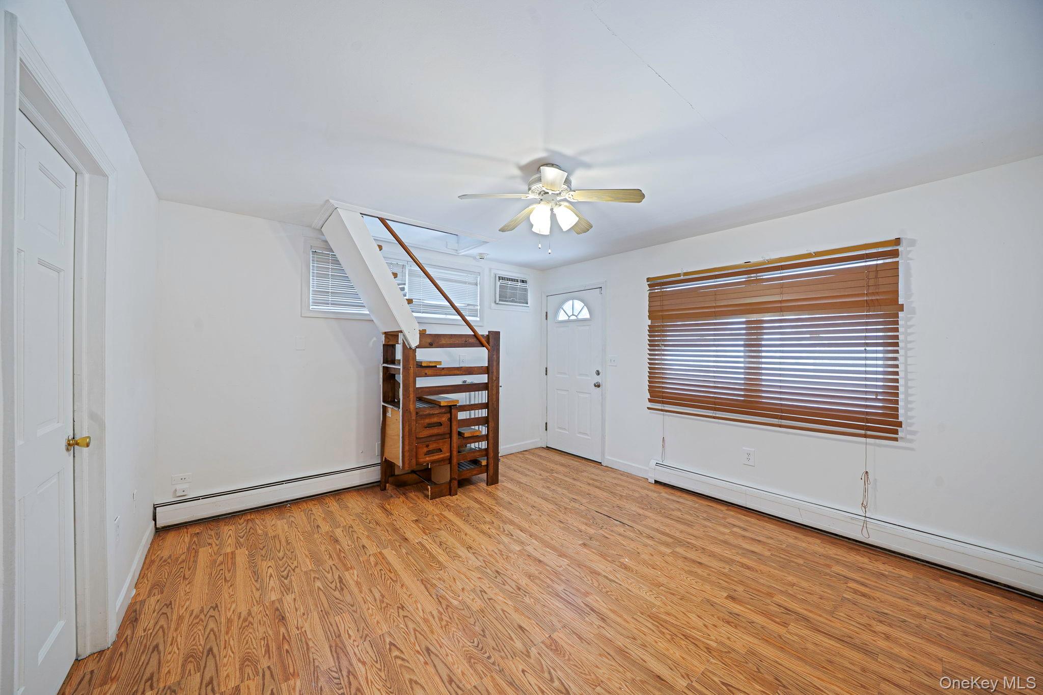 723 West Main Street Riverhead, NY 11901 - Photo 6 of 11