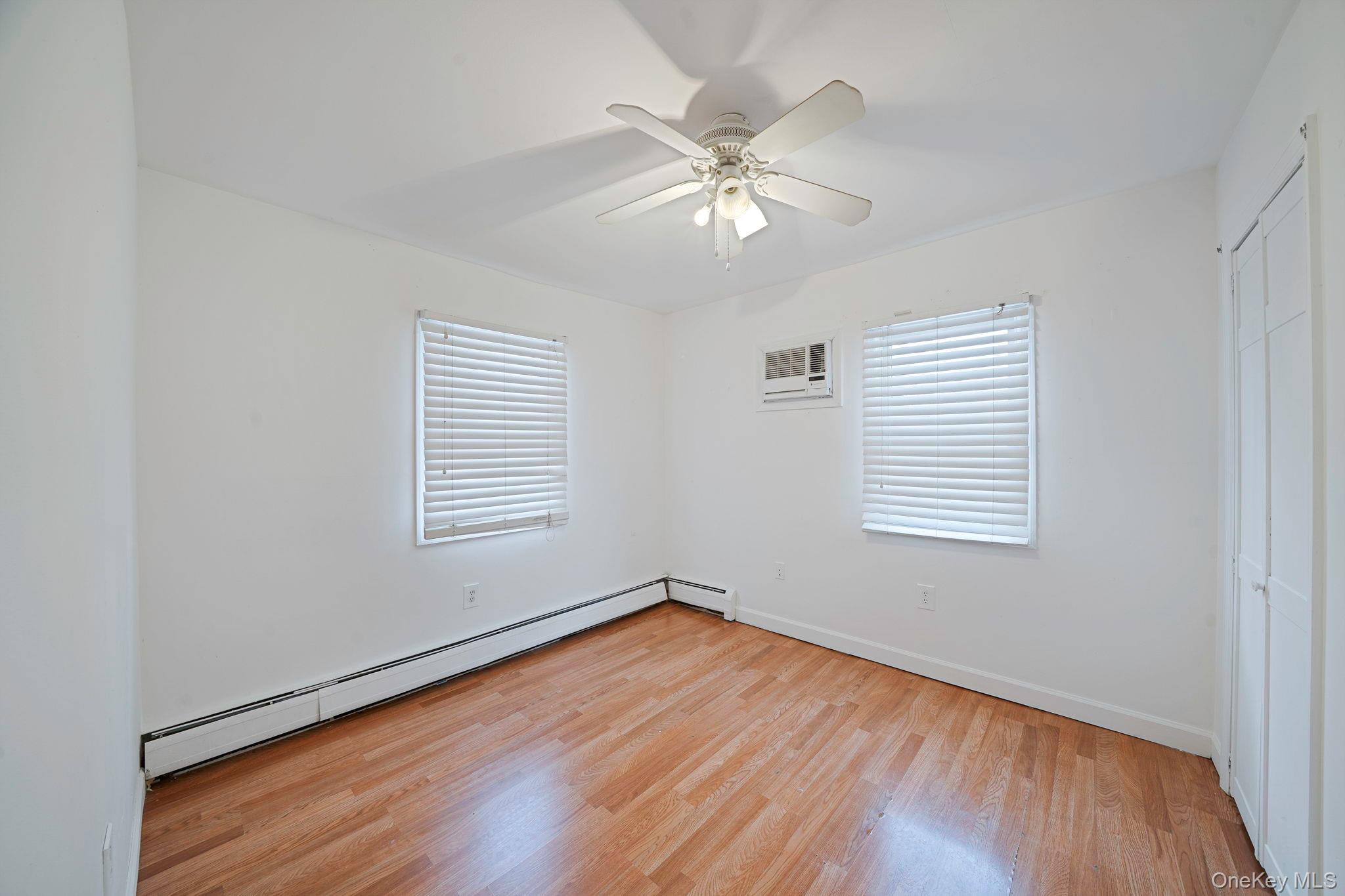 723 West Main Street Riverhead, NY 11901 - Photo 7 of 11