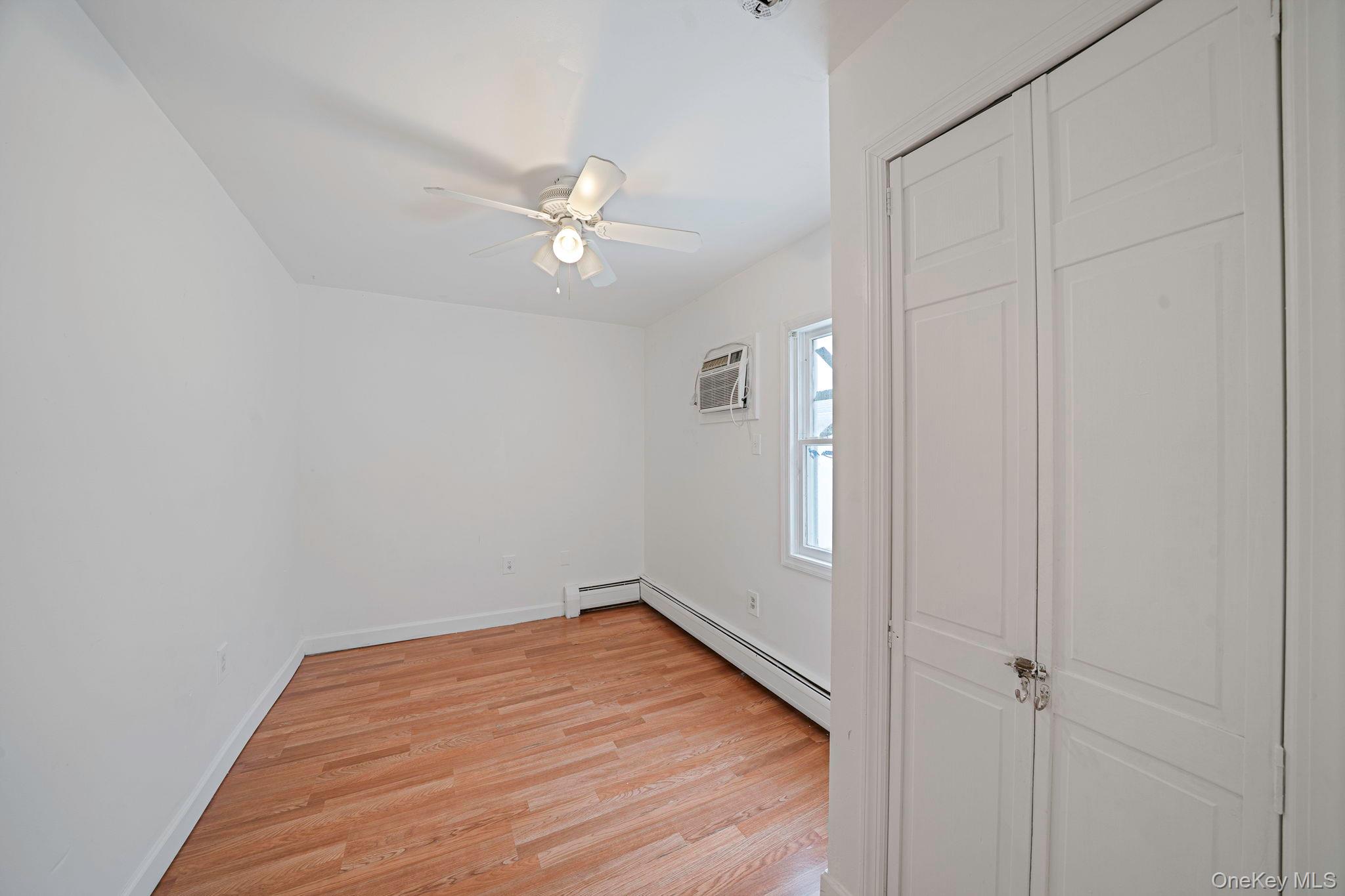 723 West Main Street Riverhead, NY 11901 - Photo 8 of 11