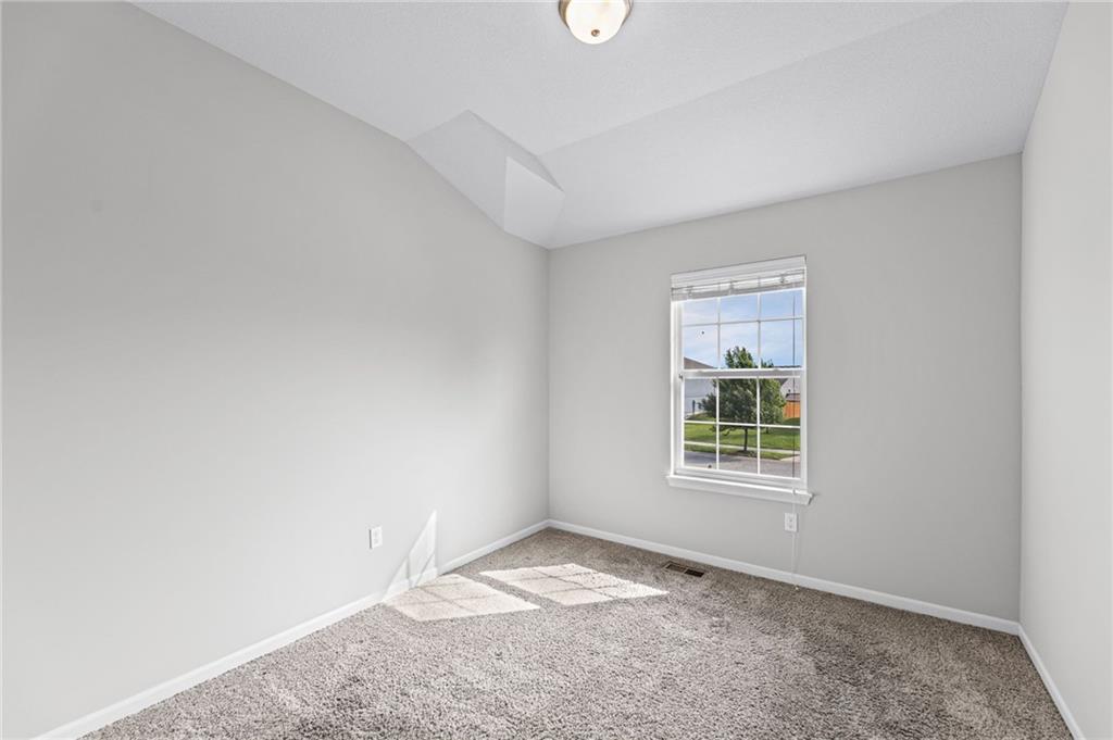 17188 South Kill Creek Road Gardner, KS 66030 - Photo 16 of 35