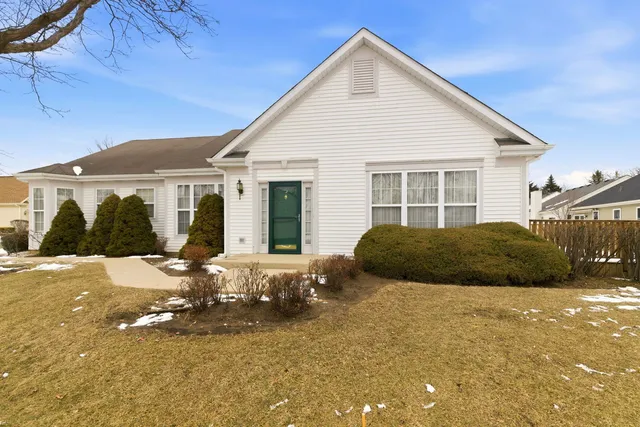 $275,000 | 13729 South Redbud Drive, Plainfield, IL 60544