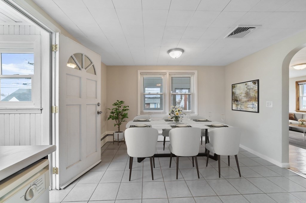 170 Rumney Road Revere, MA 02151 - Photo 7 of 41 Gallery Image 7