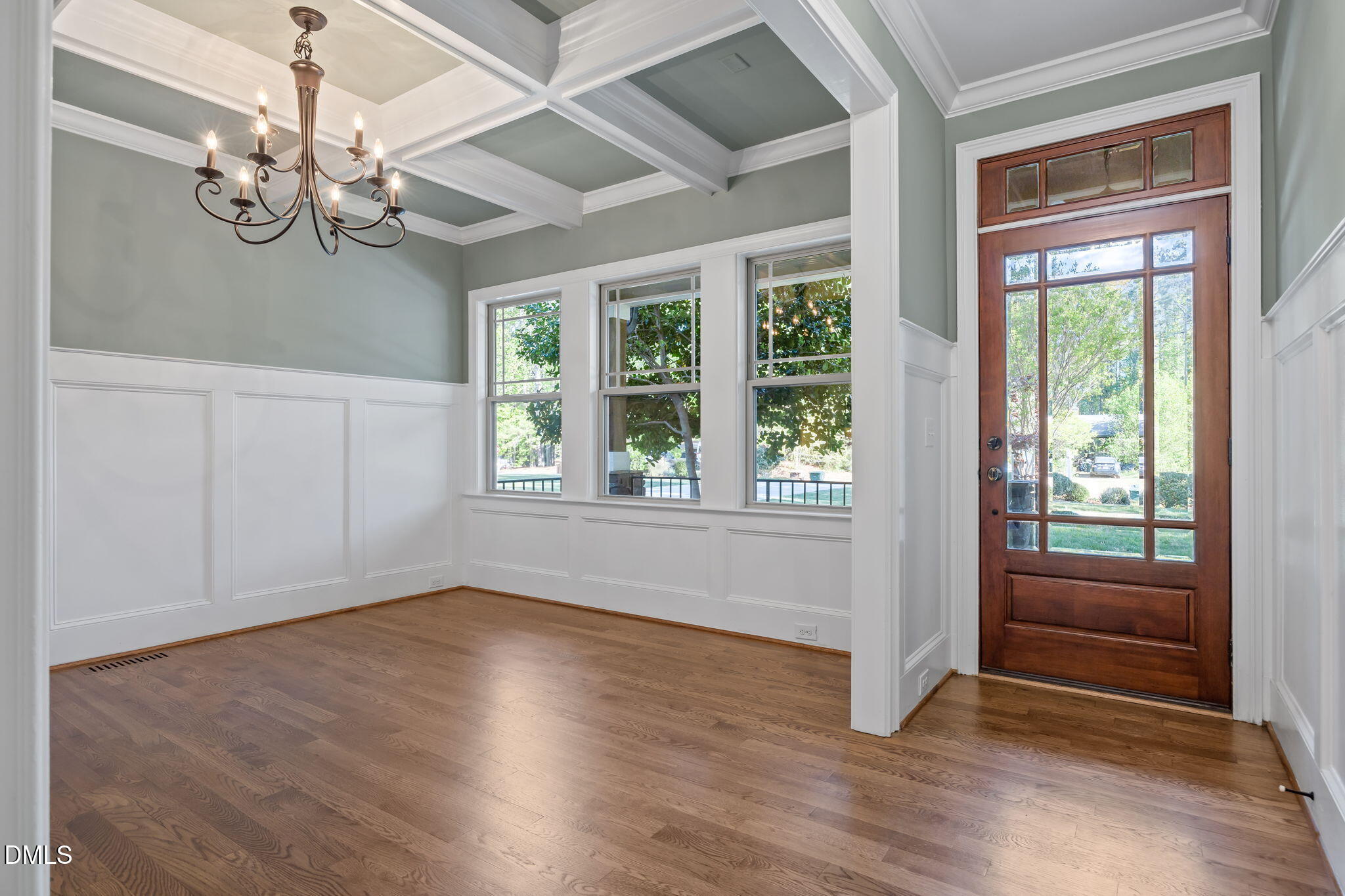 6209 Blanche Drive Raleigh, NC 27607 - Photo 11 of 78 Entry/Dining