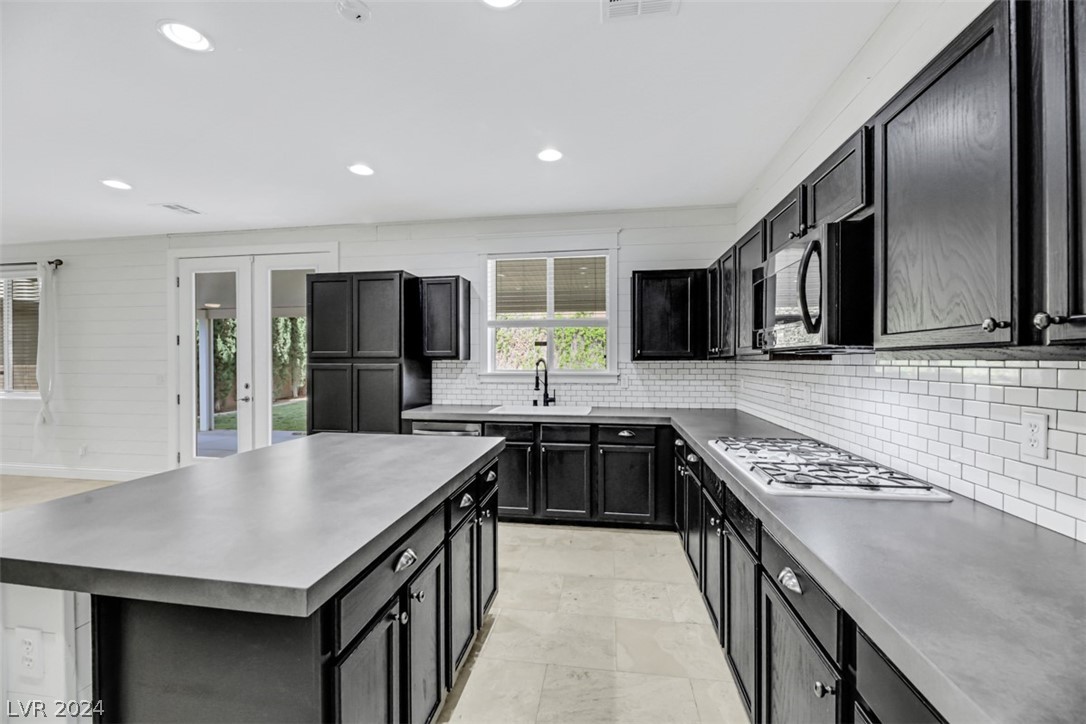 7101 Flagstaff Ranch Street Las Vegas, NV 89166 - Photo 16 of 36