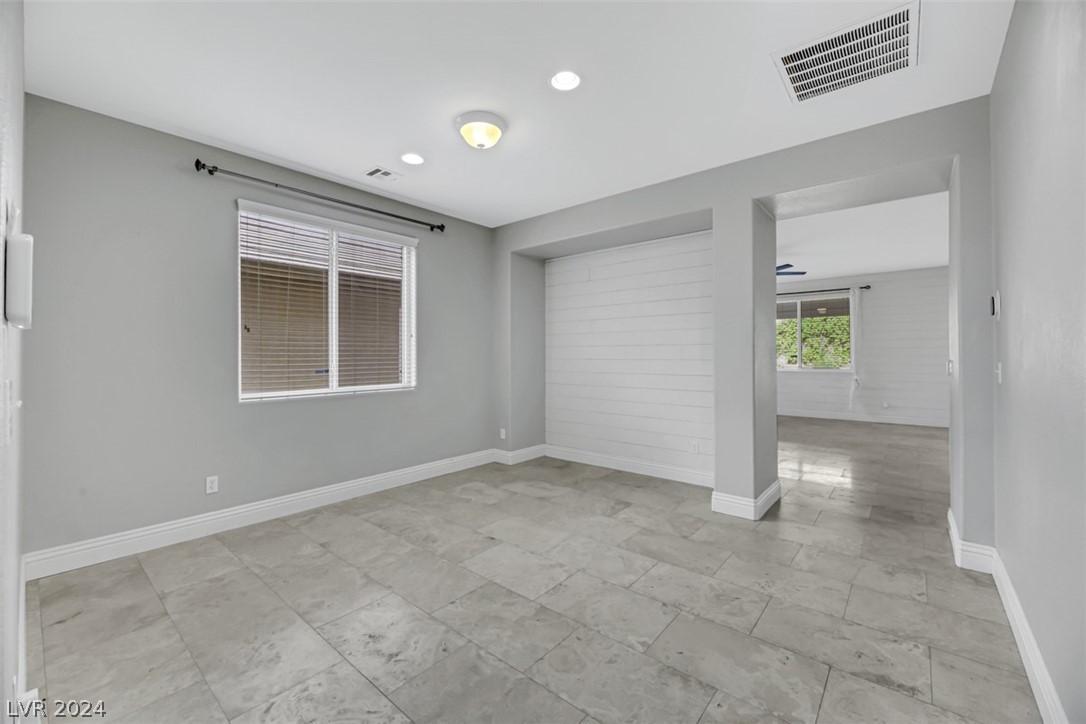 7101 Flagstaff Ranch Street Las Vegas, NV 89166 - Photo 7 of 36