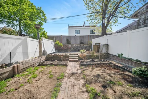 $749,000 | 93 Baldwin Street, Unit 1, Boston, MA 02129