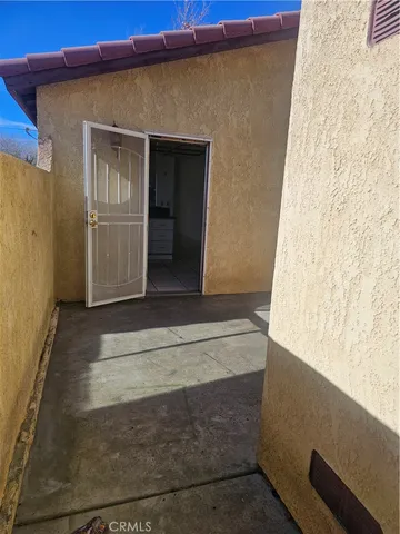 $2,300 | 38000 17th Street East, Unit 16, Palmdale, CA 93550