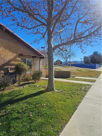 $2,100 | 38000 17th Street East, Unit 16, Palmdale, CA 93550