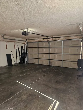 $2,100 | 38000 17th Street East, Unit 16, Palmdale, CA 93550
