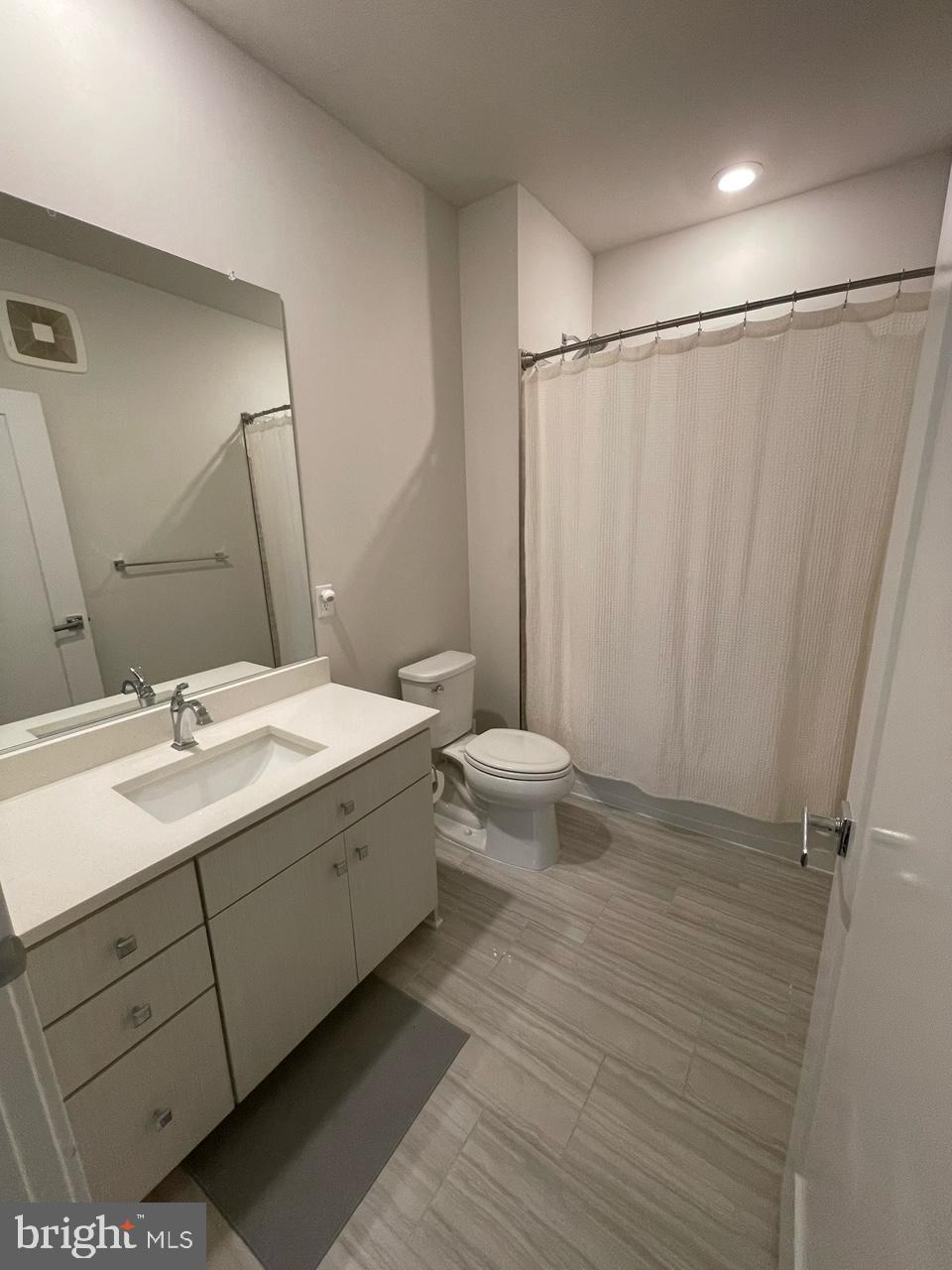 1761 Old Meadow Road, Unit 212 McLean, VA 22102 - Photo 14 of 18