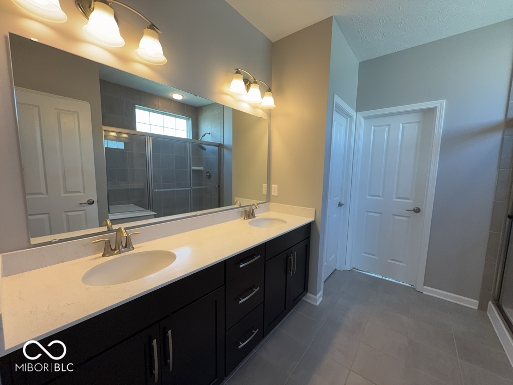 15538 Garrano Lane Fishers, IN 46040 - Photo 17 of 57