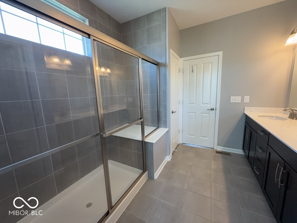 15538 Garrano Lane Fishers, IN 46040 - Photo 19 of 57