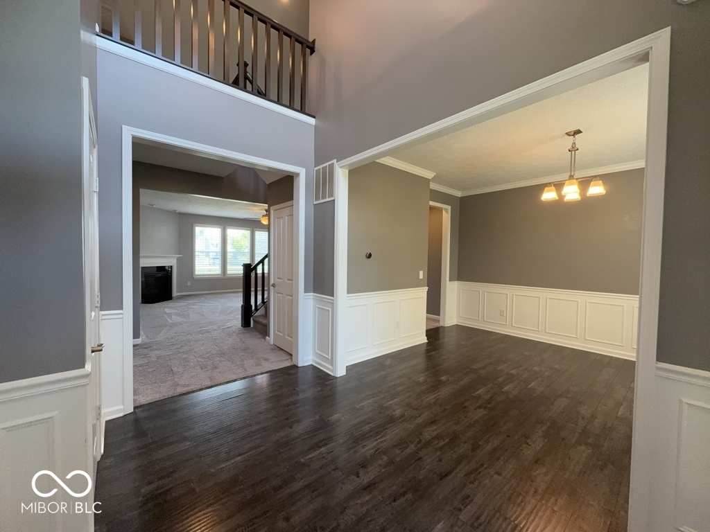 15538 Garrano Lane Fishers, IN 46040 - Photo 4 of 57
