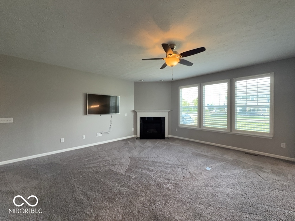 15538 Garrano Lane Fishers, IN 46040 - Photo 7 of 57