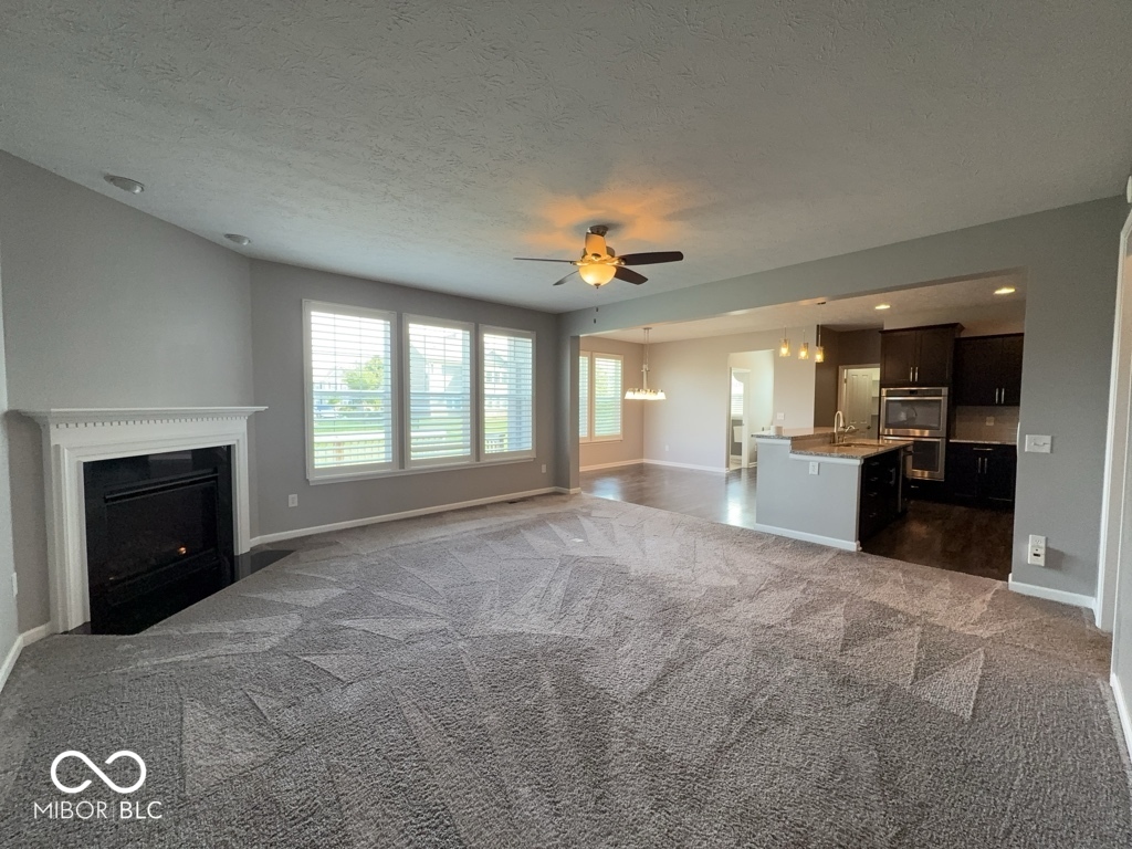 15538 Garrano Lane Fishers, IN 46040 - Photo 8 of 57