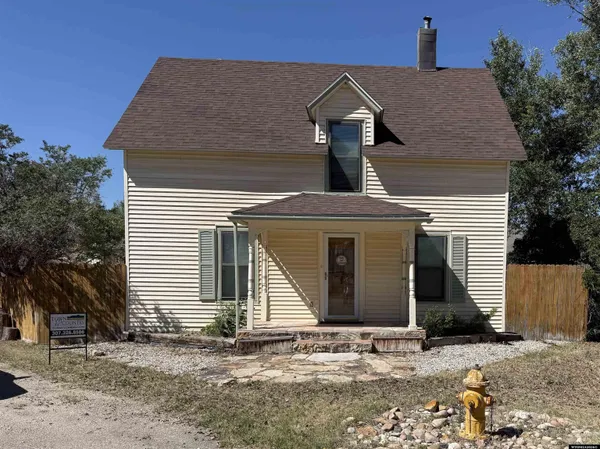 $299,000 | 201 West Hugus Avenue, Saratoga, WY 82331
