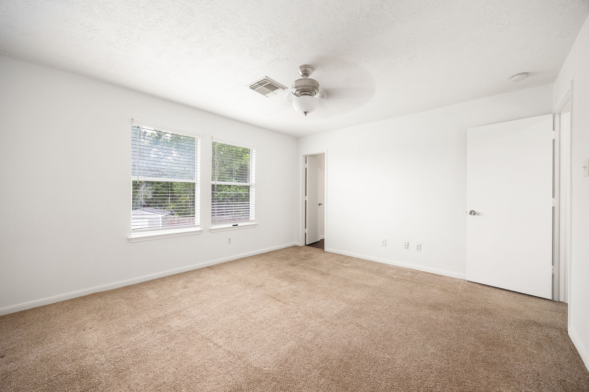 1930 Emerald Pathway Drive Spring, TX 77388 - Photo 18 of 38
