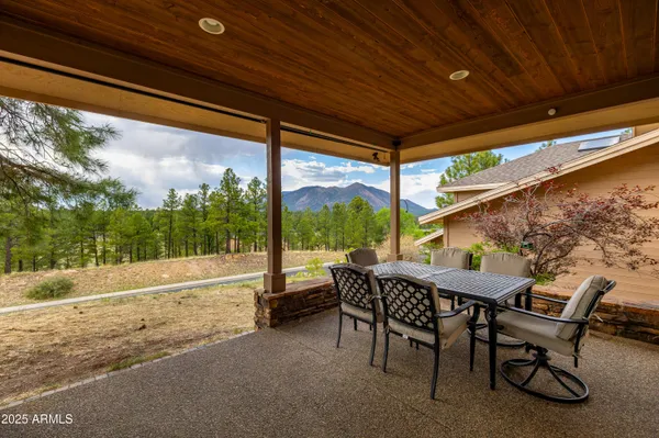 $1,750,000 | 1018 North Amberwood Street, Flagstaff, AZ 86004
