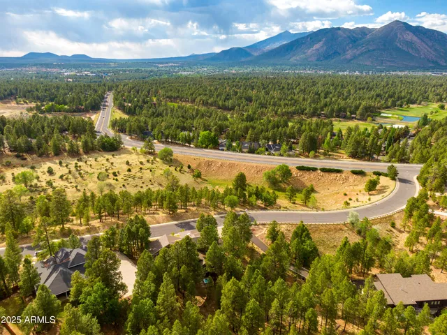 $1,750,000 | 1018 North Amberwood Street, Flagstaff, AZ 86004