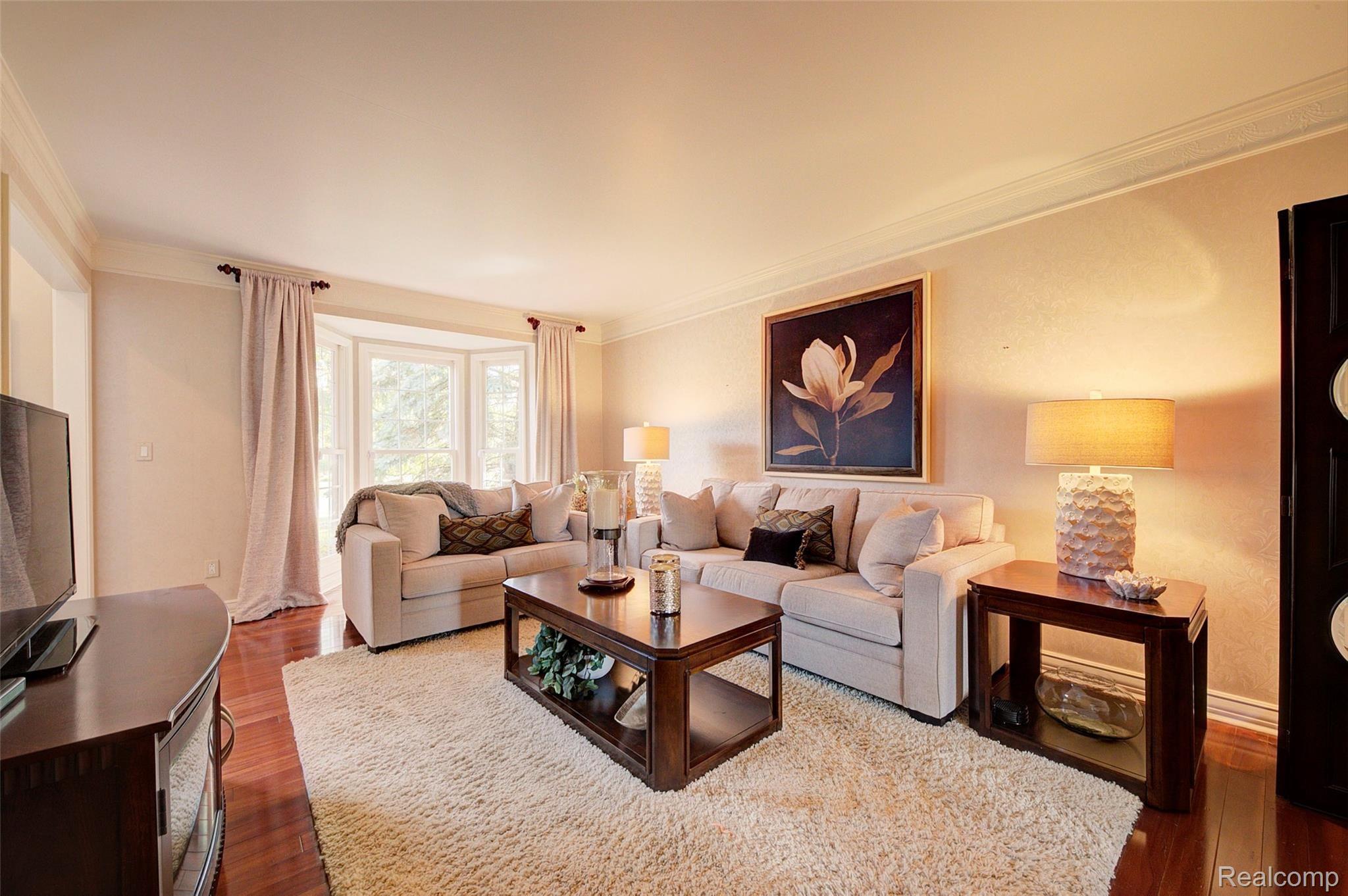46703 Inverness Road Canton, MI 48188 - Photo 8 of 75 8 Living Room.jpg