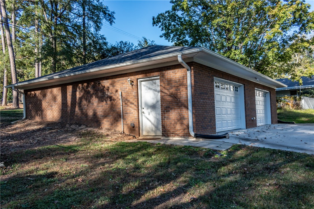 132 Blair Road Belton, SC 29627 - Photo 5 of 32 Gallery Image 5