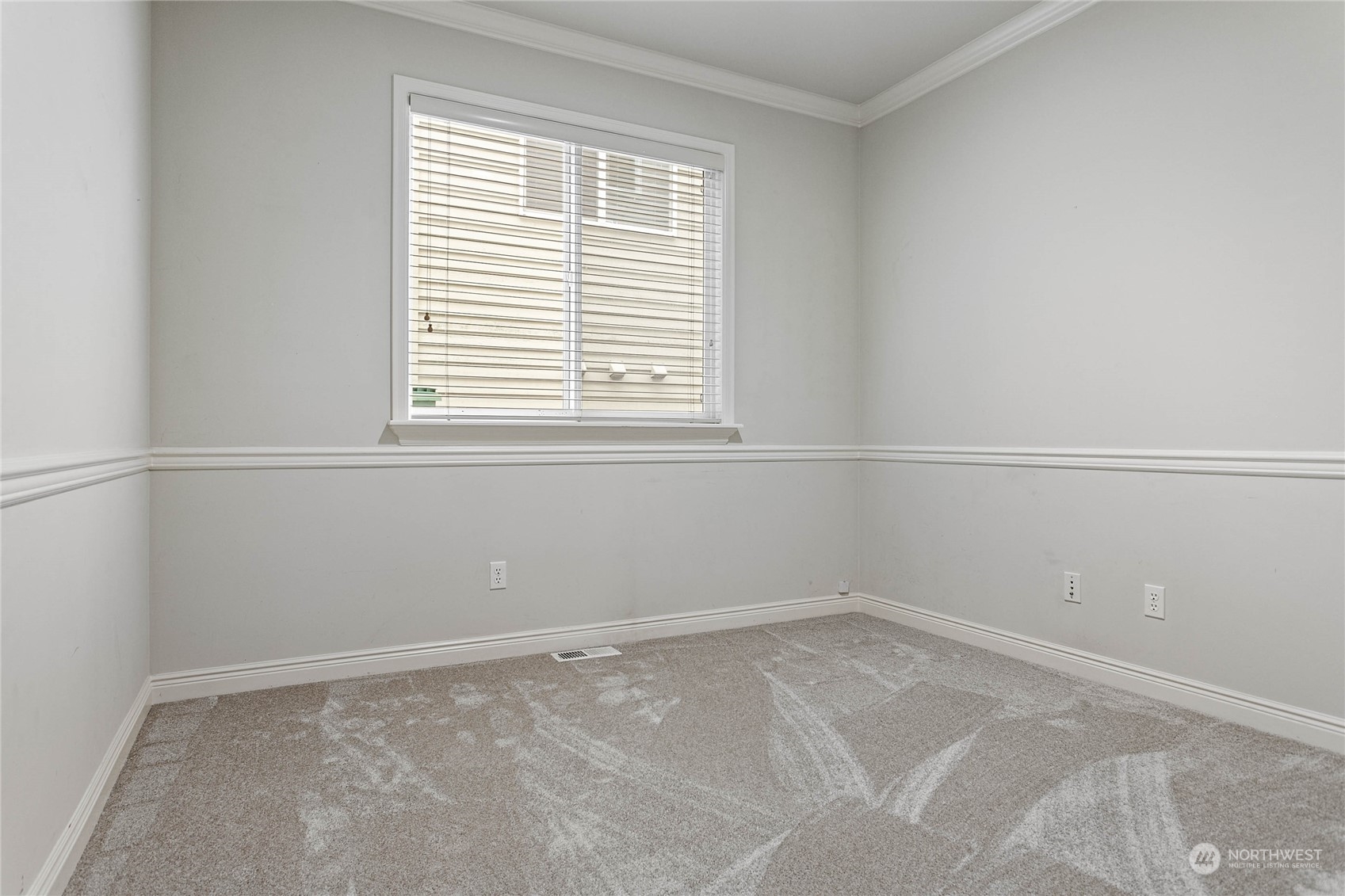 2509 201st Street Southeast Bothell, WA 98021 - Photo 21 of 33 an empty room with a window