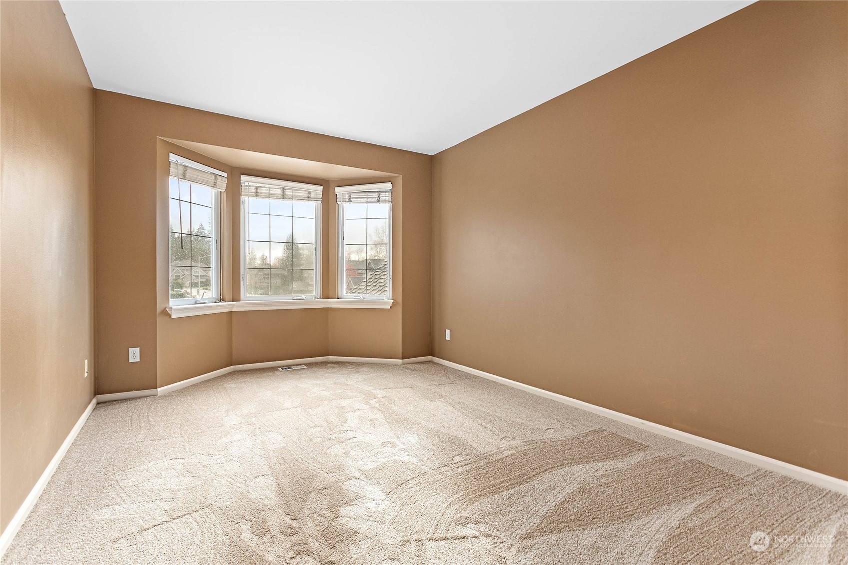 2509 201st Street Southeast Bothell, WA 98021 - Photo 26 of 33 an empty room with windows