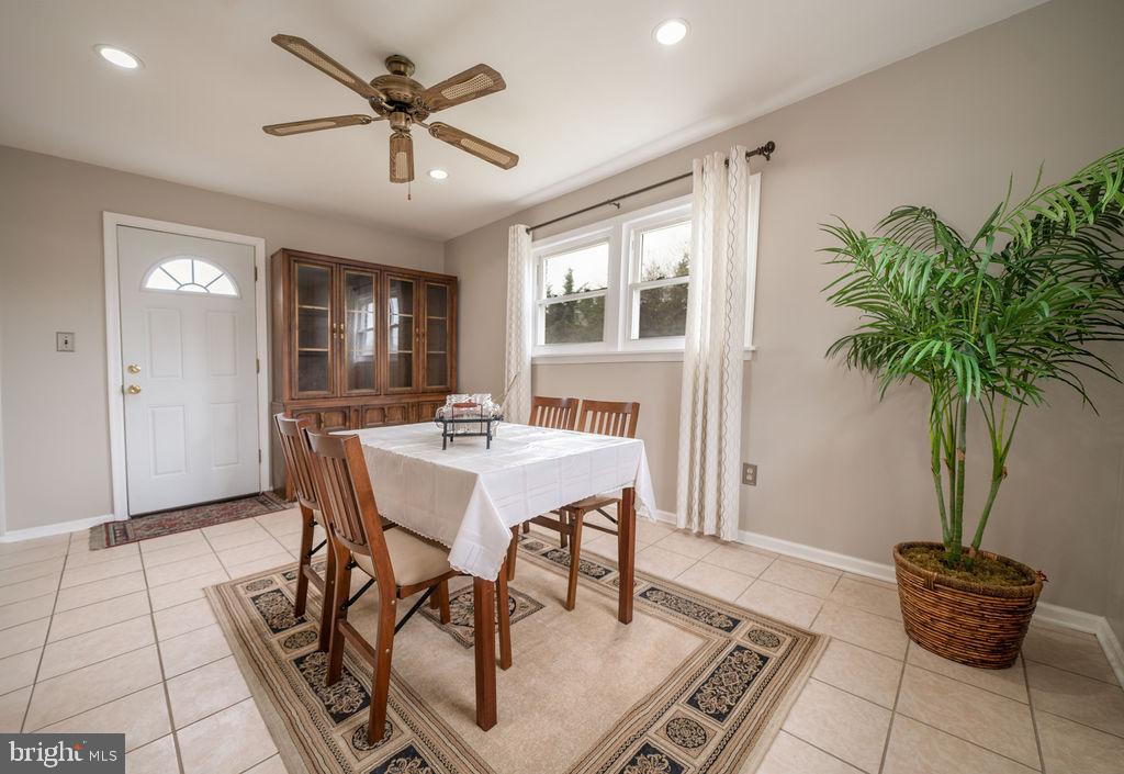 9616 Cottrell Terrace Silver Spring, MD 20903 - Photo 8 of 30 Dining Room