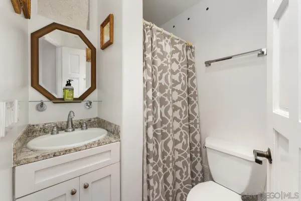 $6,175,000 | 5716 Dolphin Place, La Jolla, CA 92037