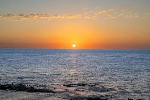 $7,395,000 | 5716 Dolphin Place, La Jolla, CA 92037