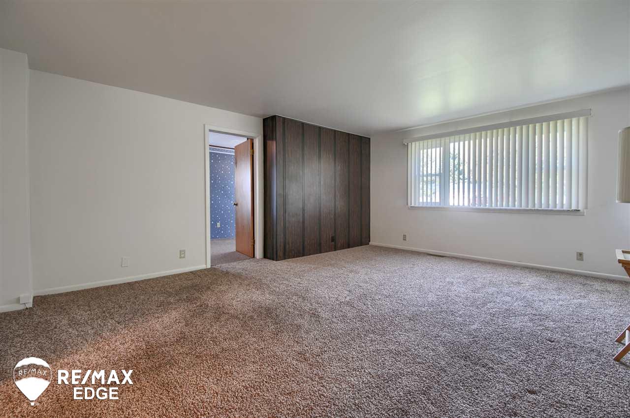 4380 East Coldwater Road Flint, MI 48506 - Photo 12 of 25
