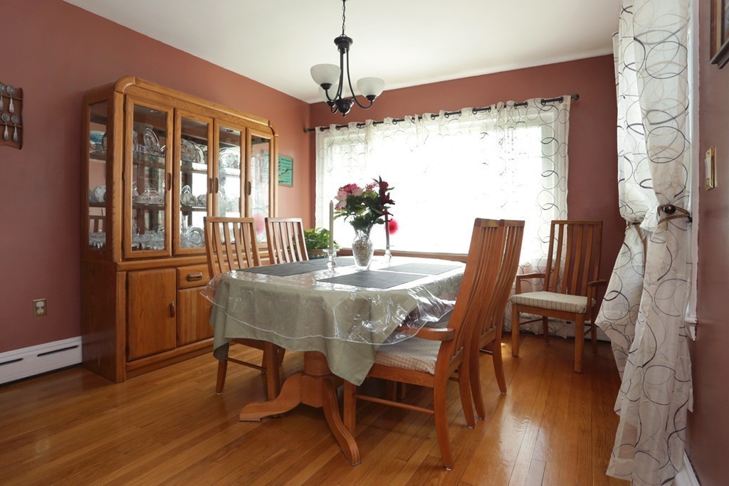 135 Whitehall Road Amesbury, MA 01913 - Photo 12 of 27 Gallery Image 12
