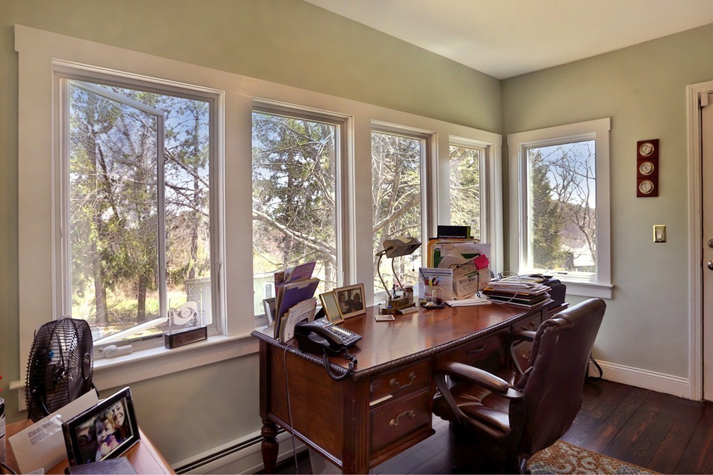 135 Whitehall Road Amesbury, MA 01913 - Photo 13 of 27 Gallery Image 13