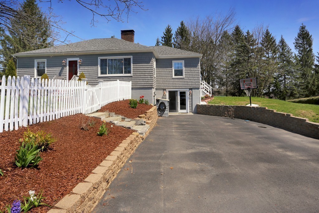 135 Whitehall Road Amesbury, MA 01913 - Photo 27 of 27 Gallery Image 27
