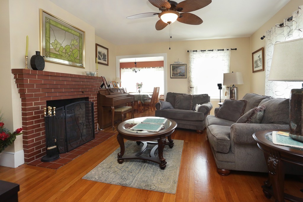 135 Whitehall Road Amesbury, MA 01913 - Photo 9 of 27 Gallery Image 9