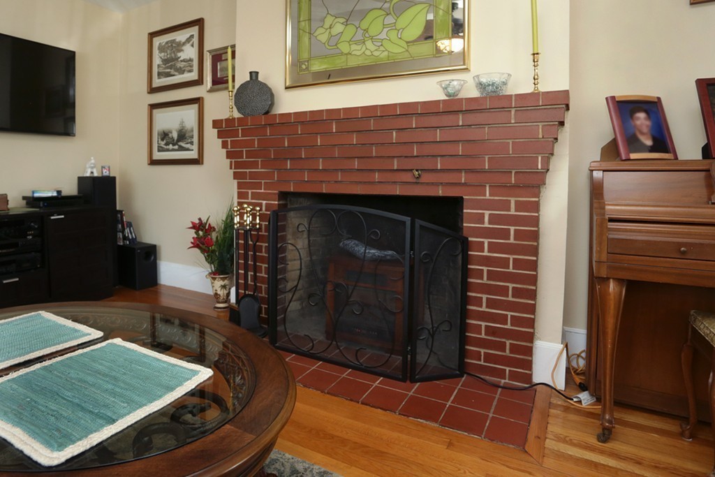 135 Whitehall Road Amesbury, MA 01913 - Photo 10 of 27 Gallery Image 10