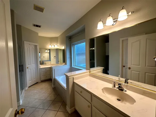 $2,325 | 12629 Capricornus, Willis, TX 77318