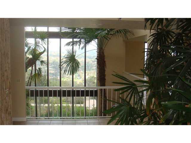 6 Rollingview Lane Fallbrook, CA 92028 - Photo 2 of 22