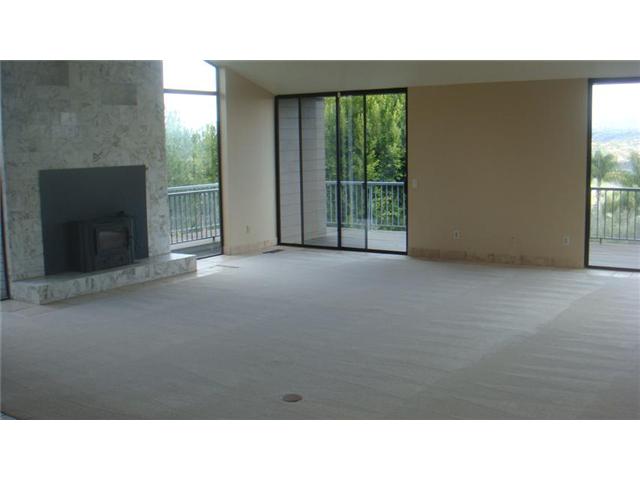 6 Rollingview Lane Fallbrook, CA 92028 - Photo 3 of 22