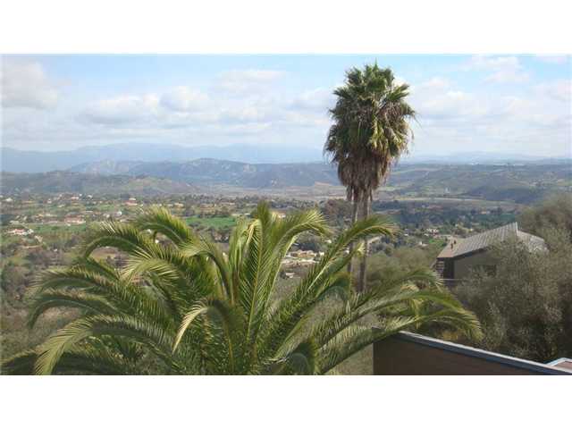 6 Rollingview Lane Fallbrook, CA 92028 - Photo 9 of 22