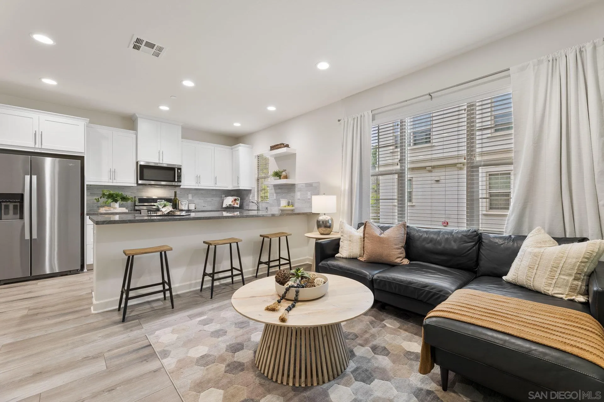 145 Lazurite Road San Marcos, CA 92078 - Photo 6 of 31 Gallery Image 6