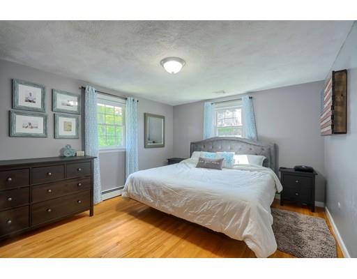27 Dix Road Maynard, MA 01754 - Photo 12 of 31 Gallery Image 12