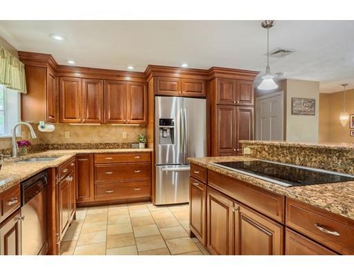 27 Dix Road Maynard, MA 01754 - Photo 5 of 31 Gallery Image 5