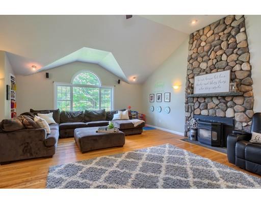 27 Dix Road Maynard, MA 01754 - Photo 10 of 31 Gallery Image 10