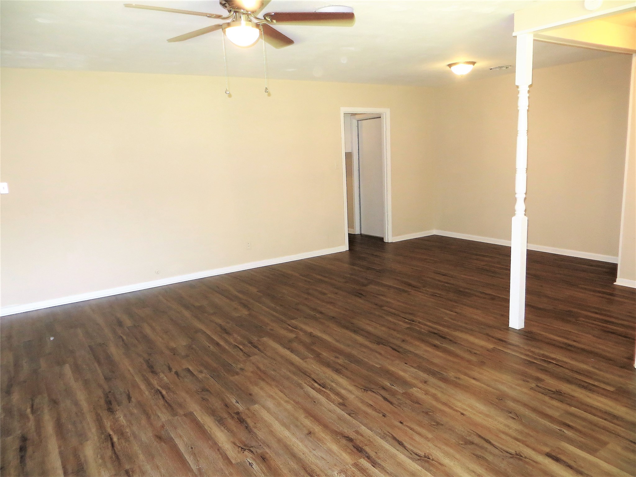 2809 Rosadele Street La Marque, TX 77568 - Photo 7 of 33