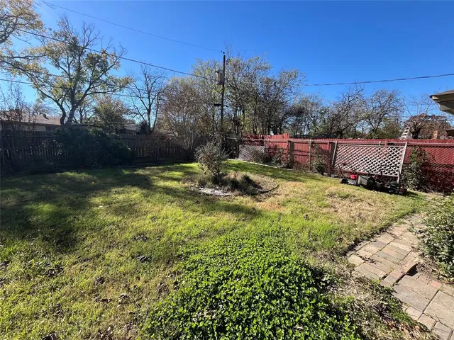 $1,500 | 2121 Cliff Park, Fort Worth, TX 76134