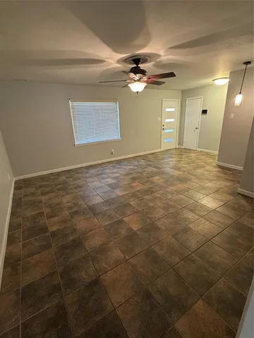 $1,500 | 2121 Cliff Park, Fort Worth, TX 76134