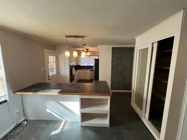 $1,500 | 2121 Cliff Park, Fort Worth, TX 76134