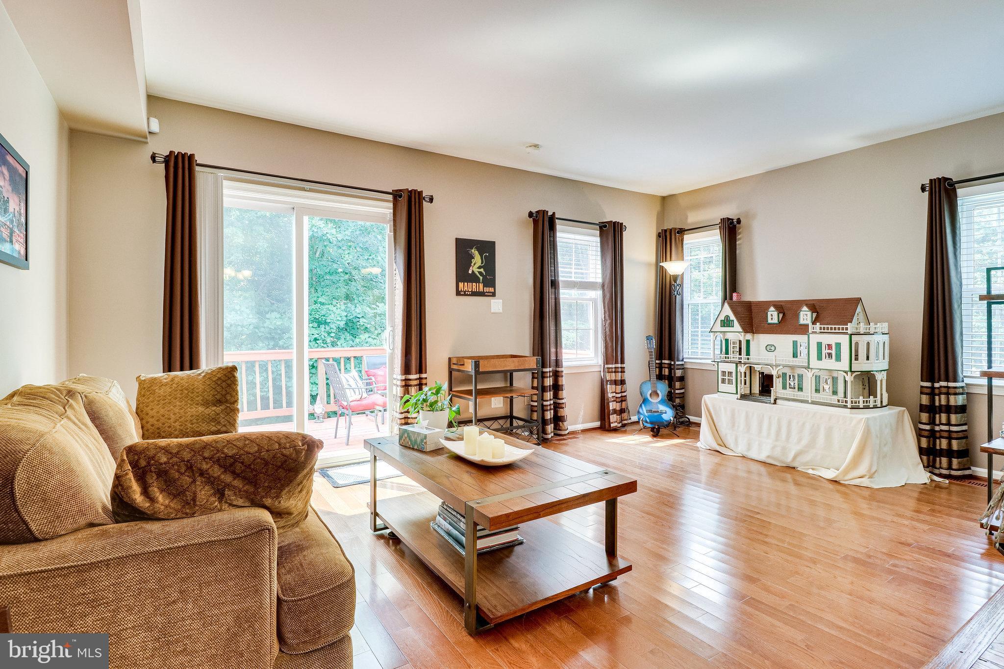8569 Springfield Oaks Drive Springfield, VA 22153 - Photo 20 of 51 Gallery Image 20